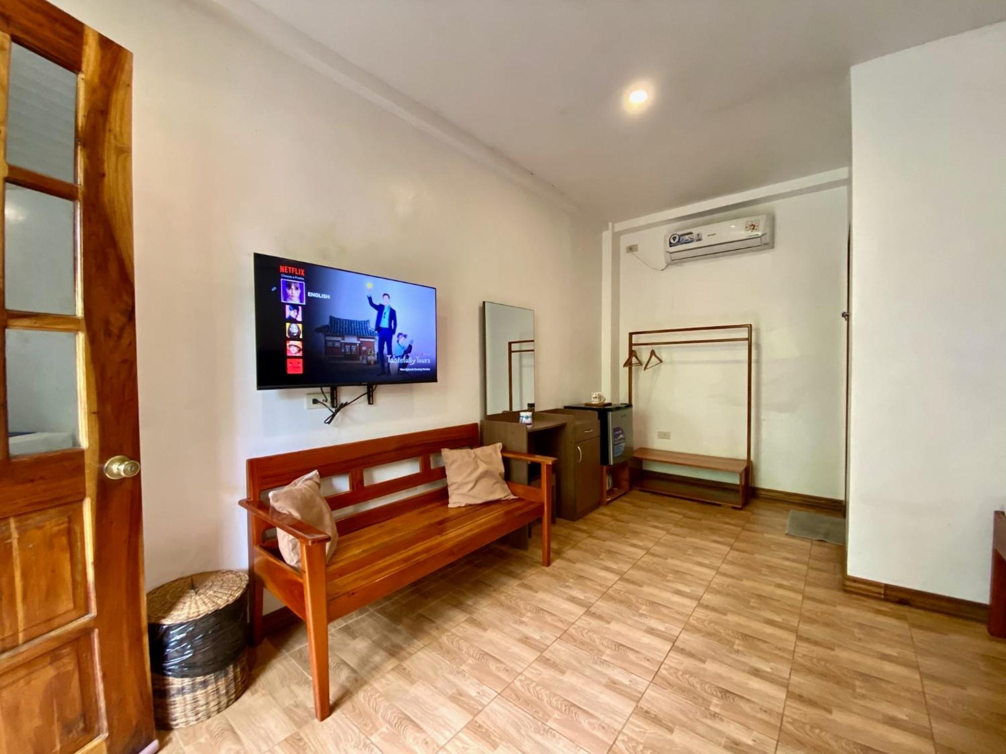 White Bada Guesthouse 锡基霍尔 外观 照片