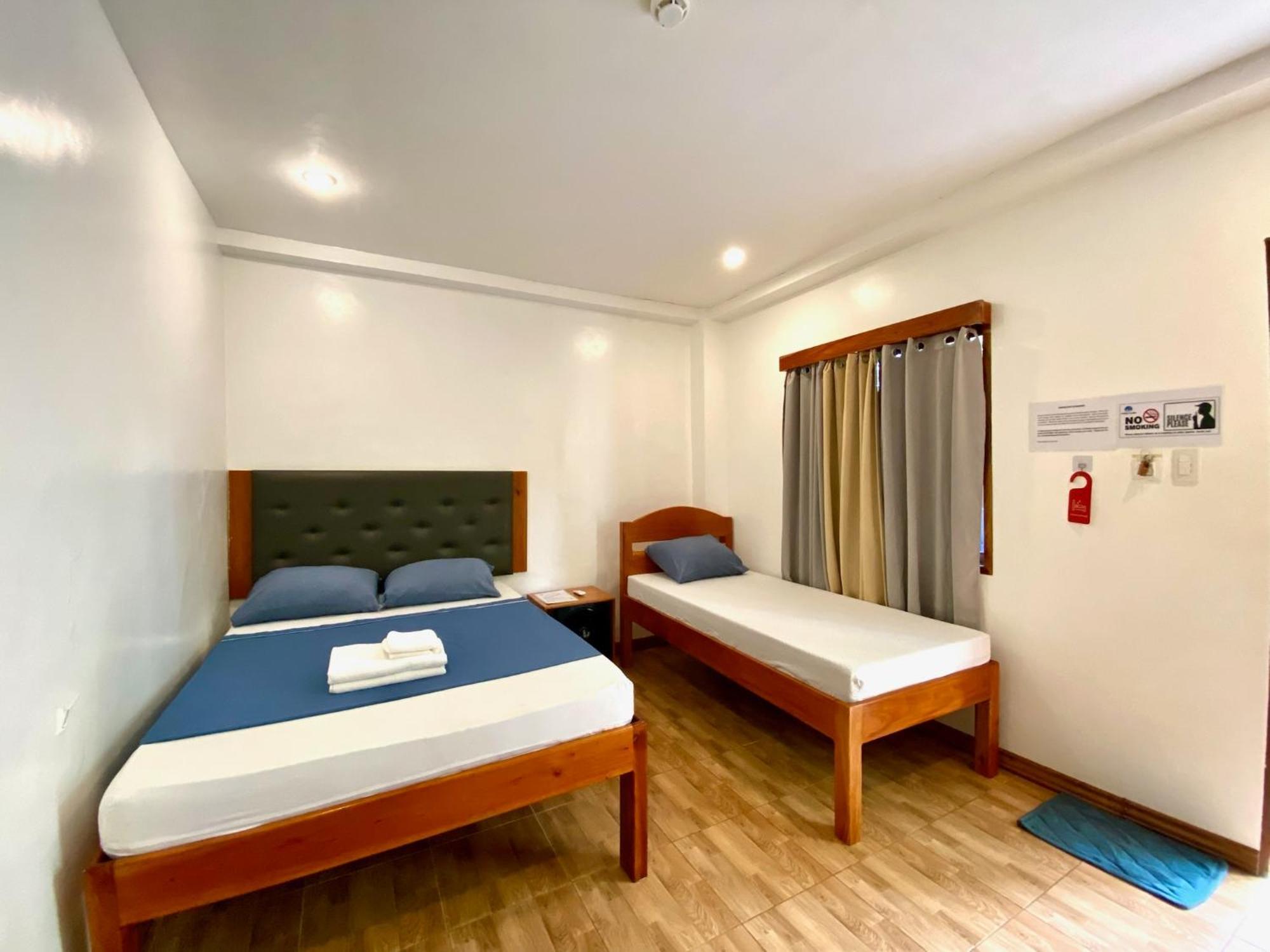 White Bada Guesthouse 锡基霍尔 外观 照片
