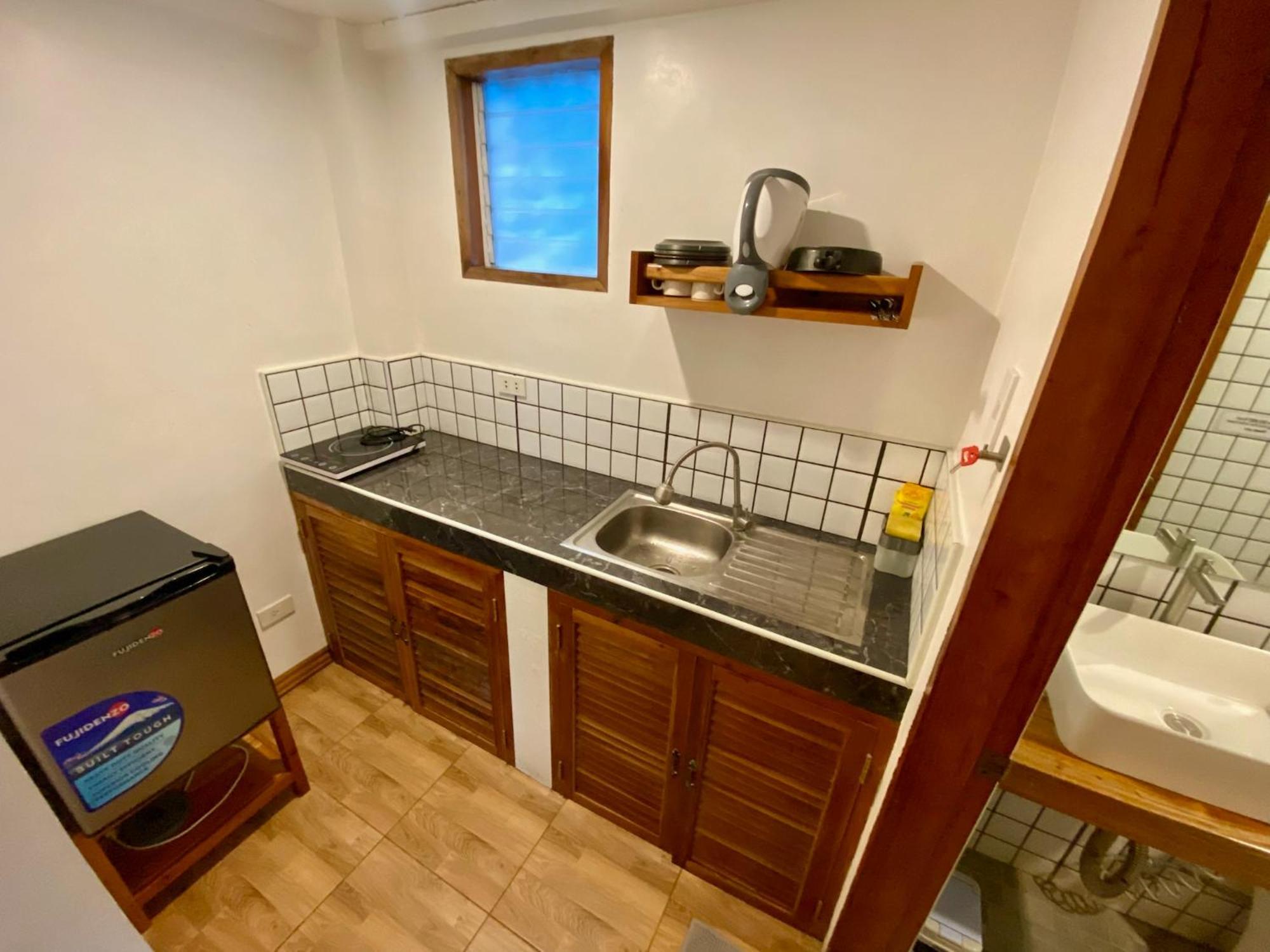 White Bada Guesthouse 锡基霍尔 外观 照片
